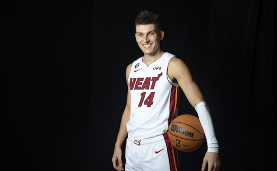 Tyler Herro fecha extensão de quatro anos com Heat