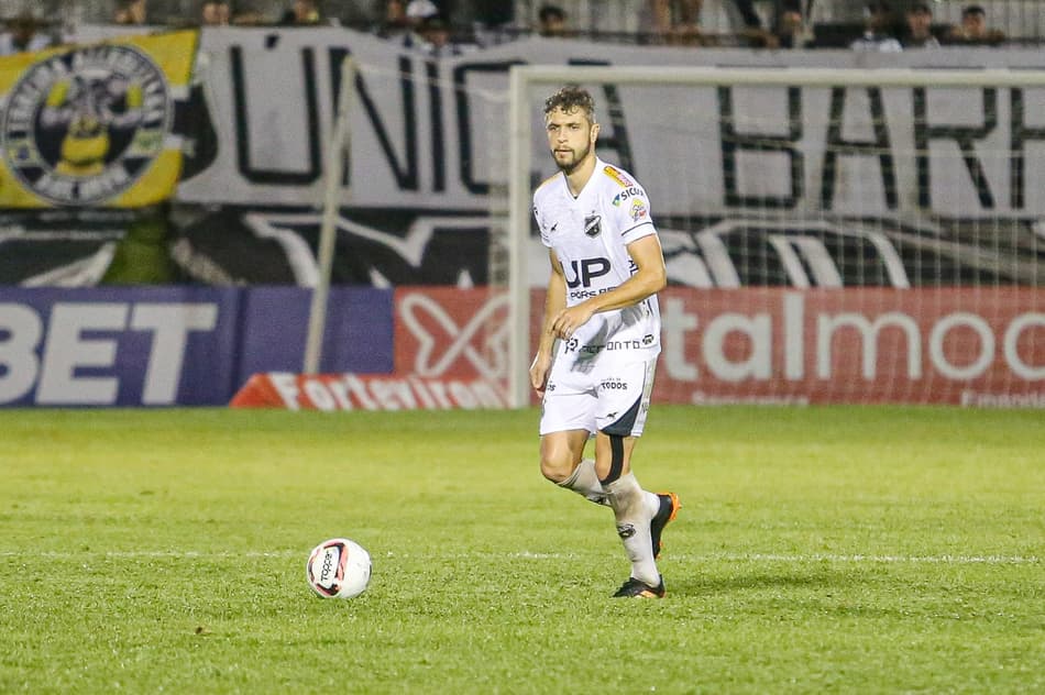 Zagueiro Ícaro elogia atuação do ABC no jogo de ida da final da Série C contra o Mirassol e projeta volta
