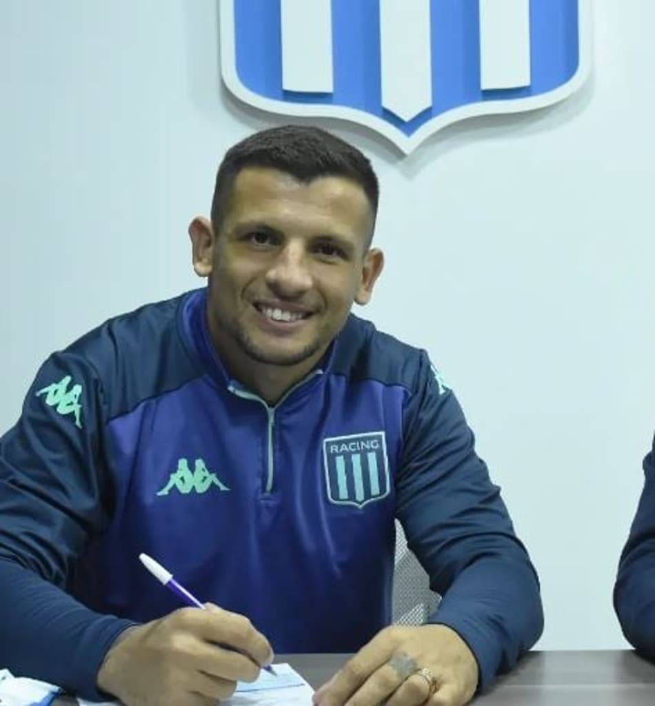 Ex-Santos tem situação resolvida na argentino após imbróglio