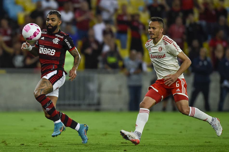 ATUAÇÕES: Rodinei destoa em empate do Flamengo com o Internacional; veja as notas