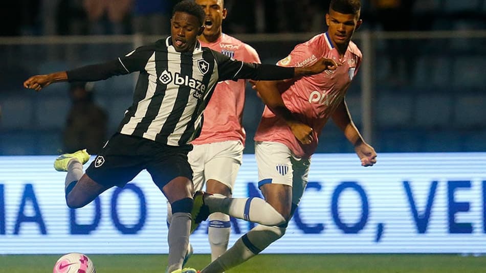 Botafogo terá desfalque importante no confronto com o São Paulo, no Morumbi, pelo Brasileirão