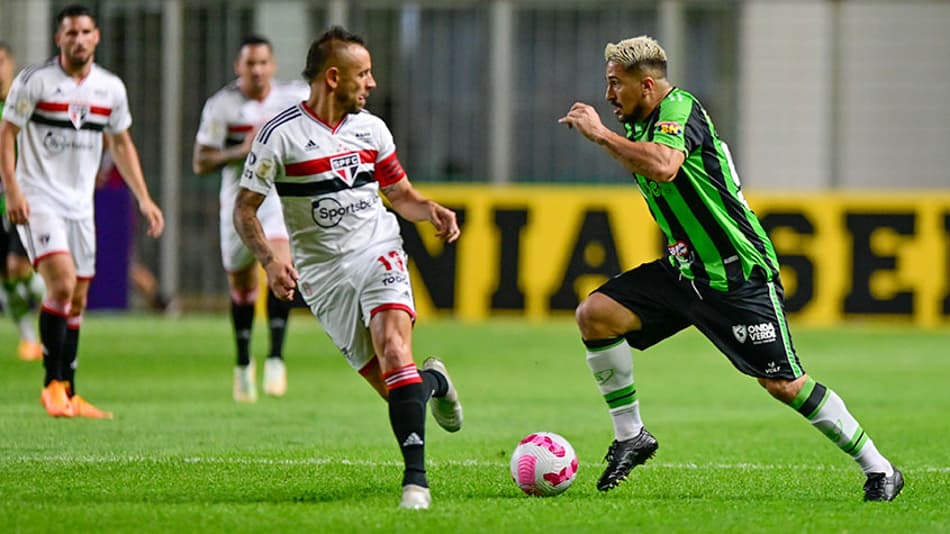 ATUAÇÕES: Alisson salva no fim, Calleri marca, e dupla compensa falha de Felipe Alves no São Paulo