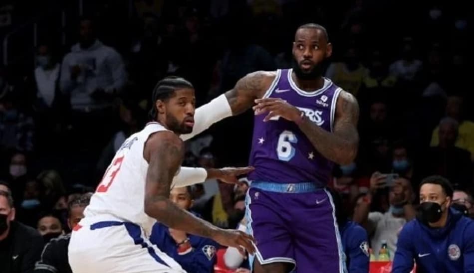 "Enterraria na minha mãe se ela jogasse no Clippers", diz LeBron James