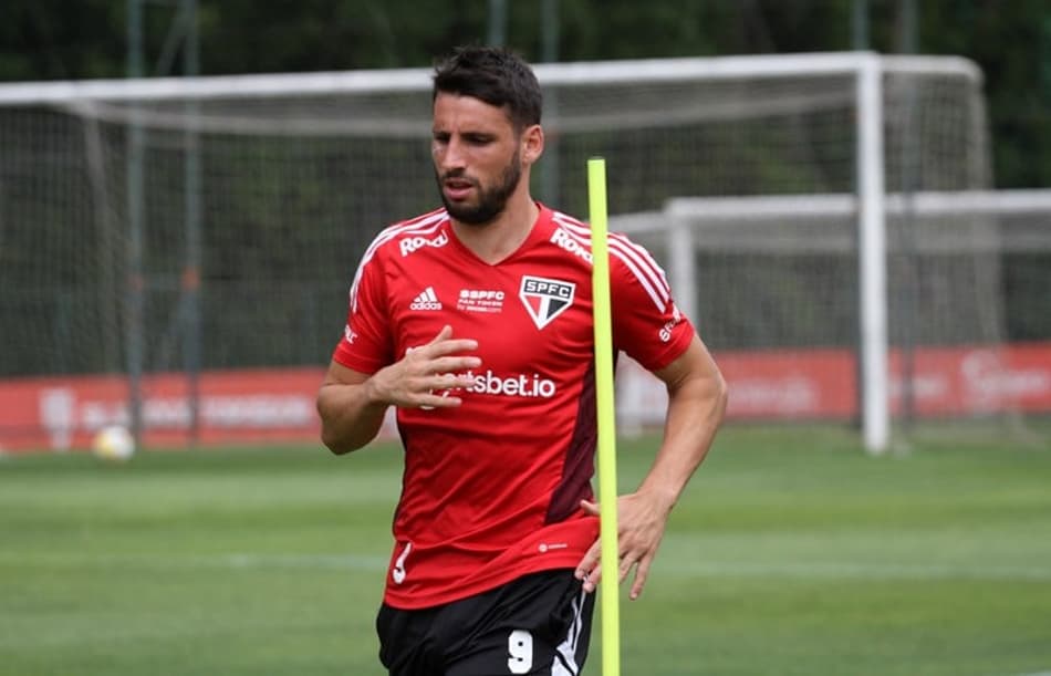 O desafio de Calleri: dar a volta por cima e deixar para trás a maior polêmica de São Paulo x Palmeiras