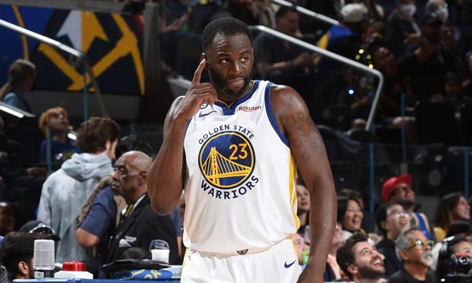 Na contramão, Shaq defende Draymond Green por soco em Jordan Poole