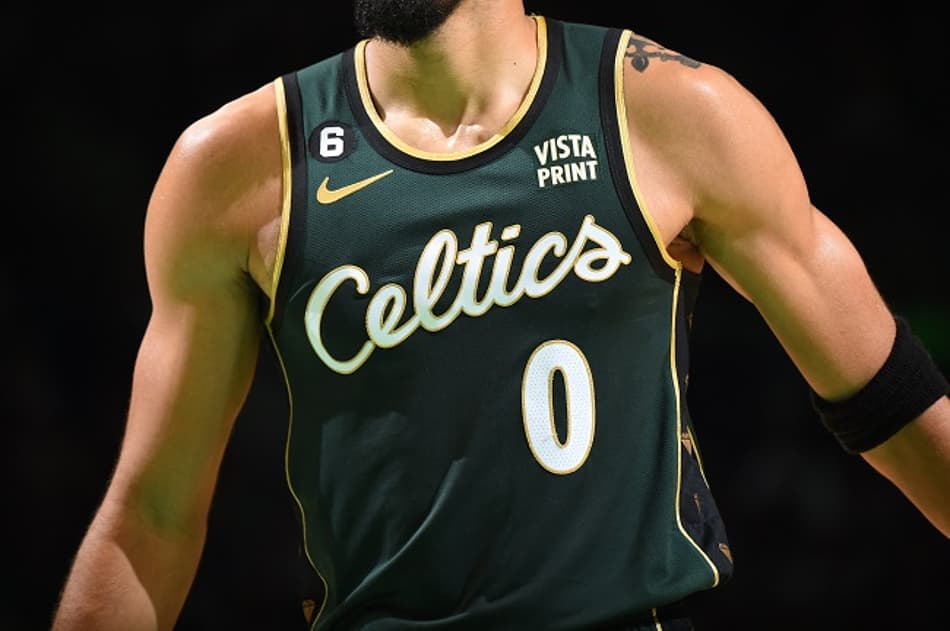 Nova camisa do Boston Celtics repercute nas redes sociais