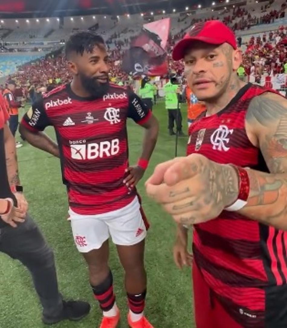 VÍDEO: No gramado do Maracanã, Toguro grava vídeo com Rodinei: ‘Em pleno 2022’