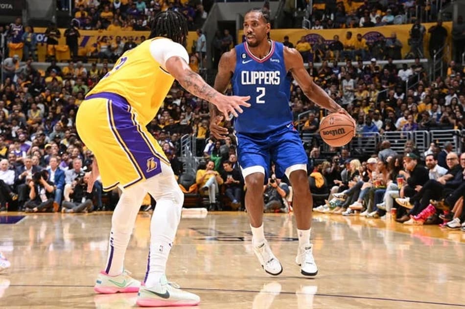 Clippers supera Lakers em retorno de Kawhi Leonard