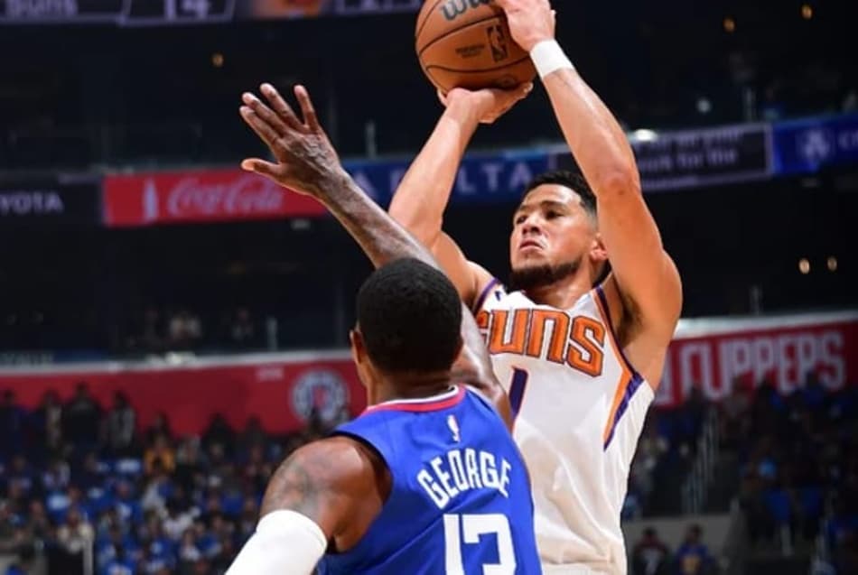 “Devin Booker é o jogador mais completo da NBA”, crava técnico do Suns