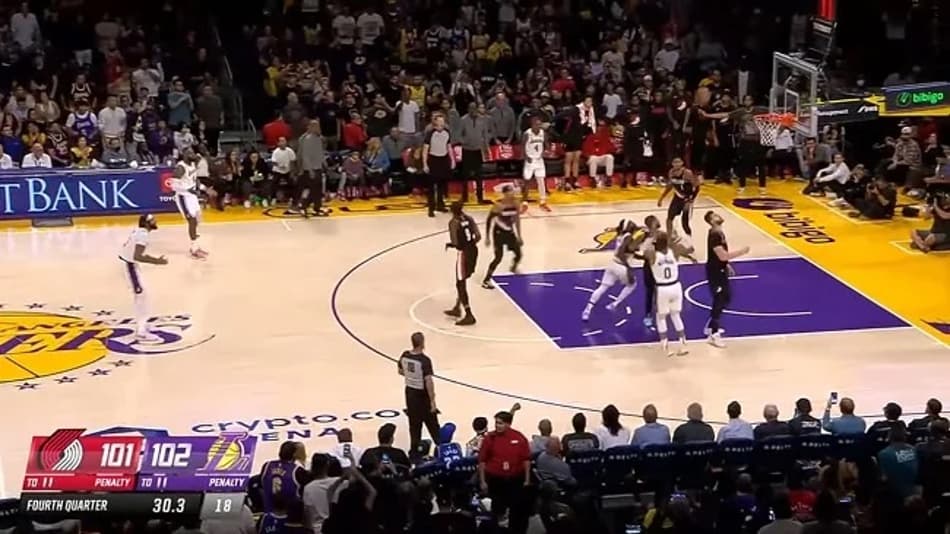 Como estão os jogadores que o Lakers trocou por Russell Westbrook