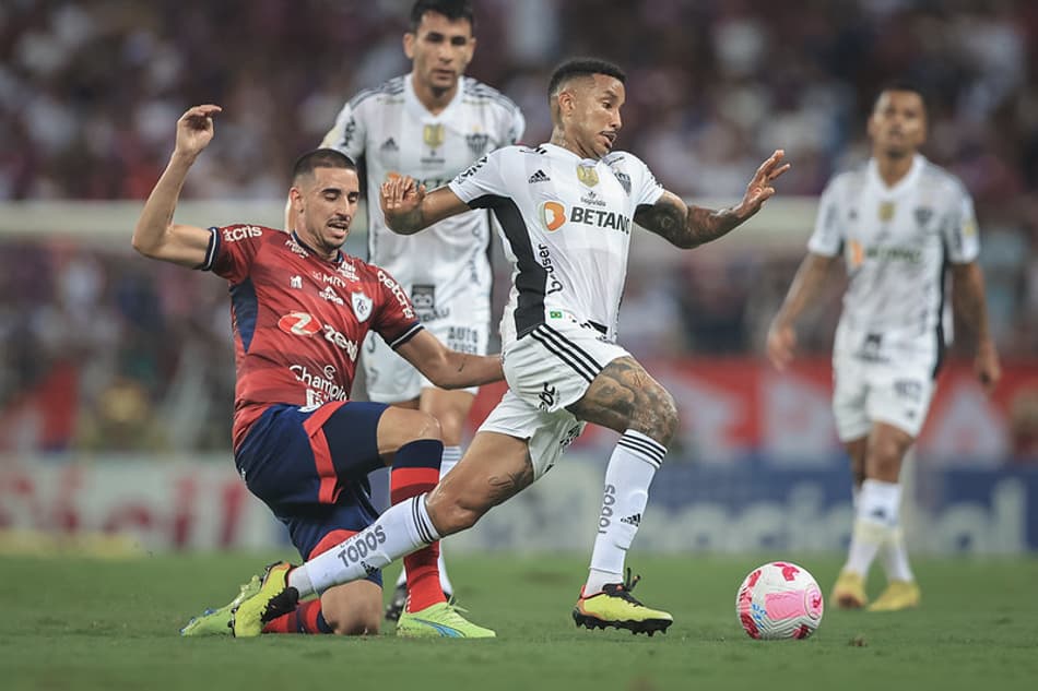 Fortaleza e Atlético-MG empatam pelo Brasileirão no Castelão
