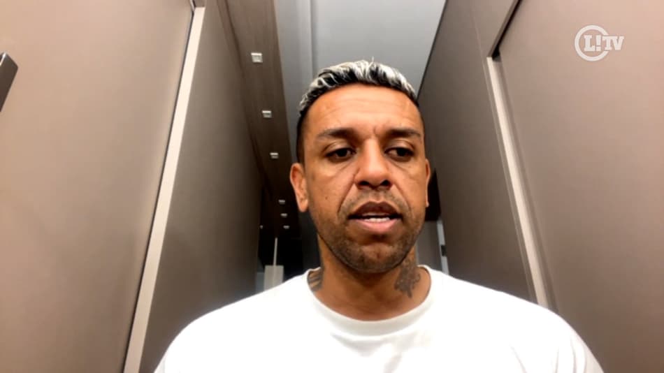 ‘Sonho em voltar a vestir as grandes camisas’, diz goleiro Sidão, de 39 anos