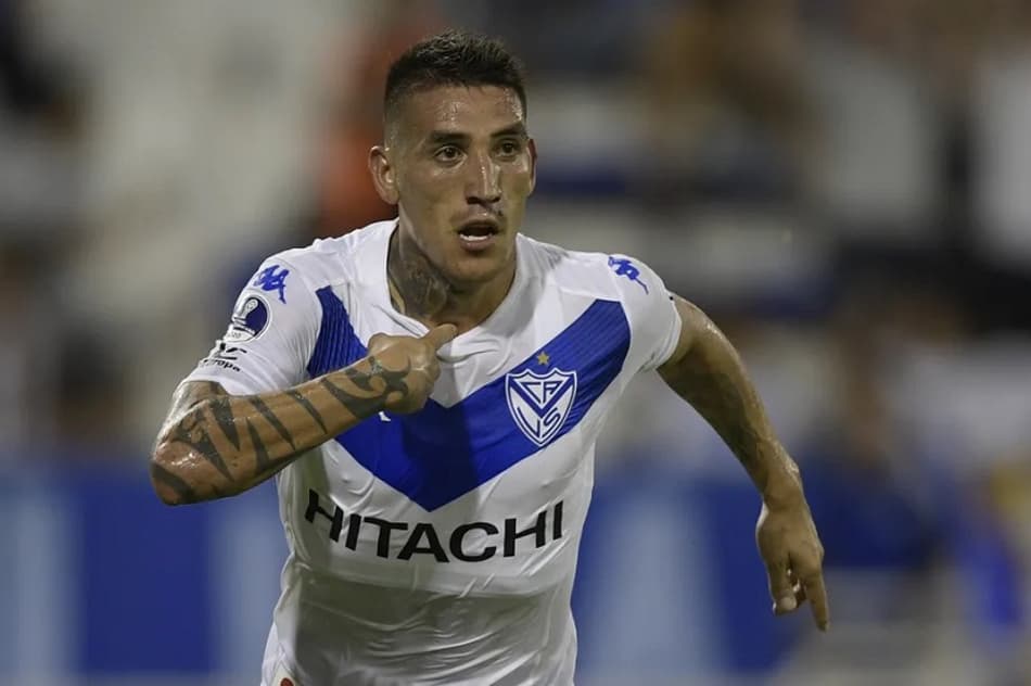 Lembra dele? Ricardo Centurión encaminha acerto com novo clube