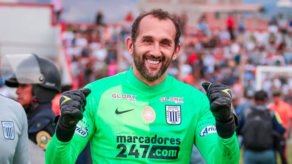 Hernán Barcos responde fã que fez tatuagem em sua homenagem: “Você é louco”