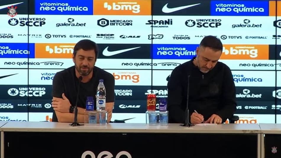 Corinthians mantém mistério sobre o futuro de Vítor Pereira até o fim do Brasileirão