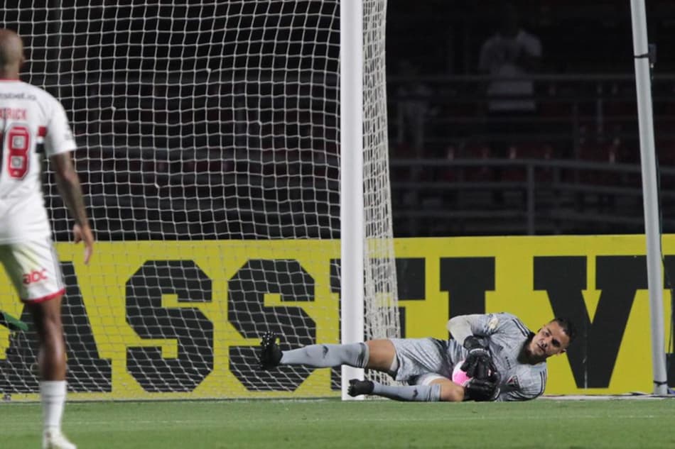 Felipe Alves fala sobre titularidade no São Paulo e destaca reta final do Brasileirão
