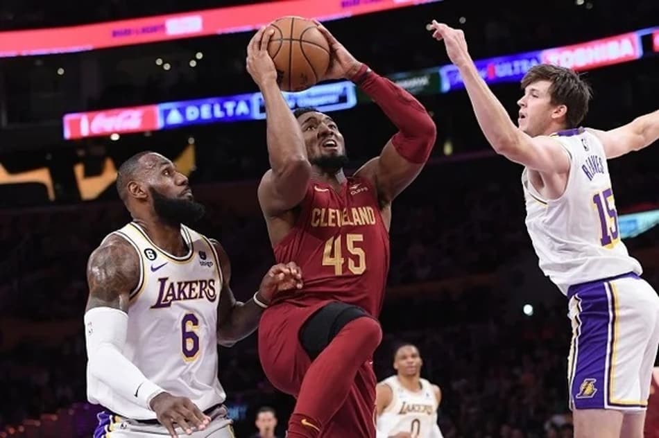 Donovan Mitchell comanda virada do Cavaliers sobre o Lakers