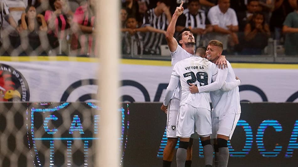 Botafogo derrota o Atlético-MG no Mineirão e entra de vez na briga por vaga na Libertadores