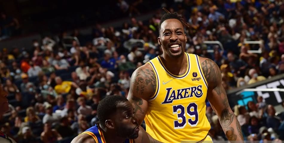 Como uma temporada ruim do Lakers pode aposentar tantos jogadores?