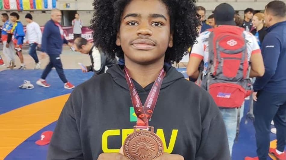 Jovem de comunidade carioca fatura medalha de bronze no Pan-Americano sub-15 de wrestling