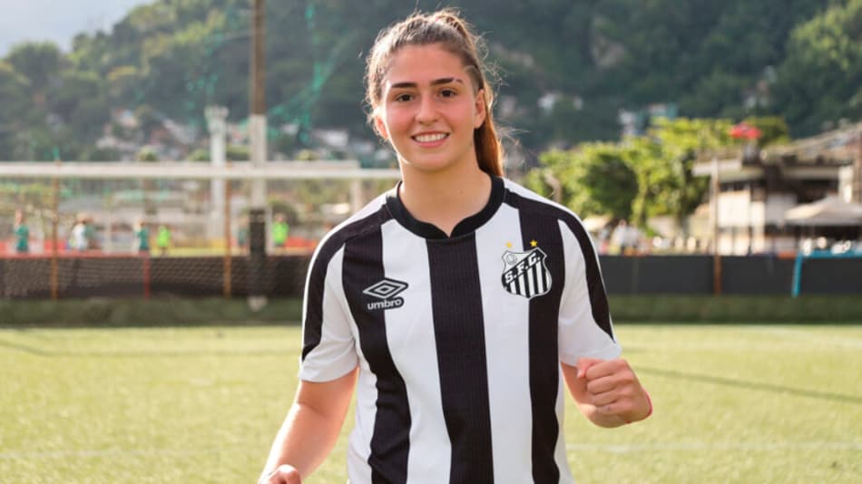 Com nacionalidade francesa e fã de Neymar, atleta brilha no Santos