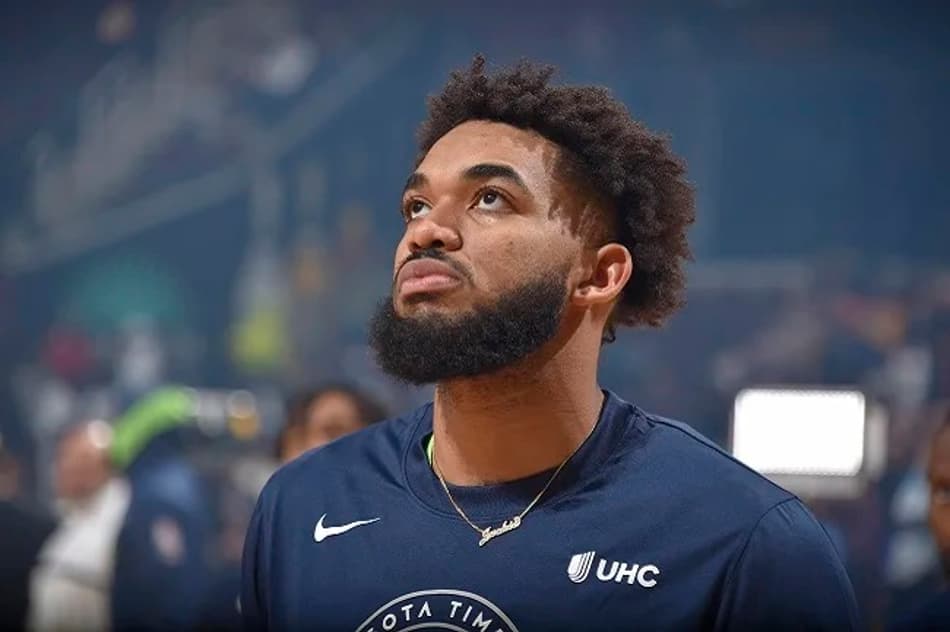 Site sugere troca de Towns para o Phoenix Suns