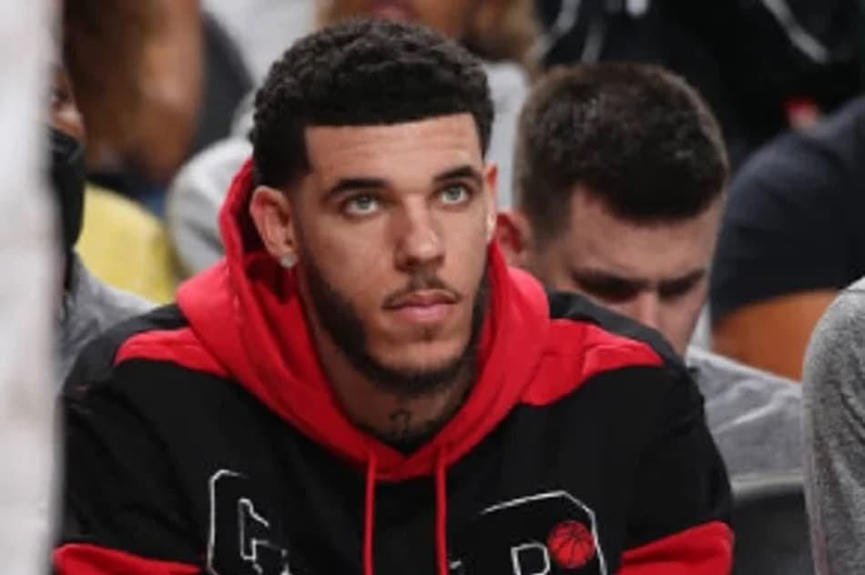 Lonzo Ball pode passar por nova cirurgia e ficar mais seis meses fora da NBA