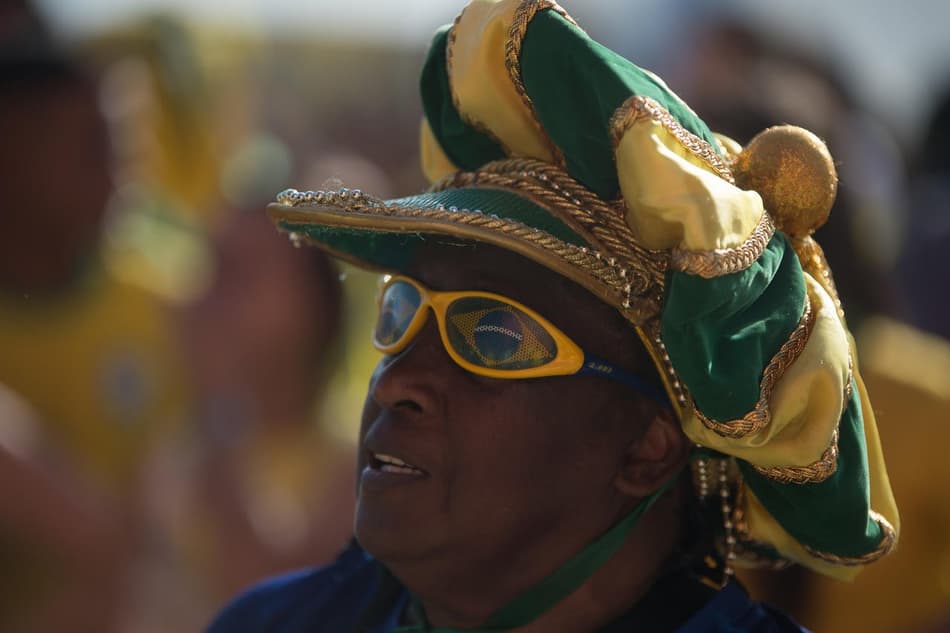Ansiedade e decepção: veja as imagens da torcida brasileira na Fifa Fan Fest de Copacabana