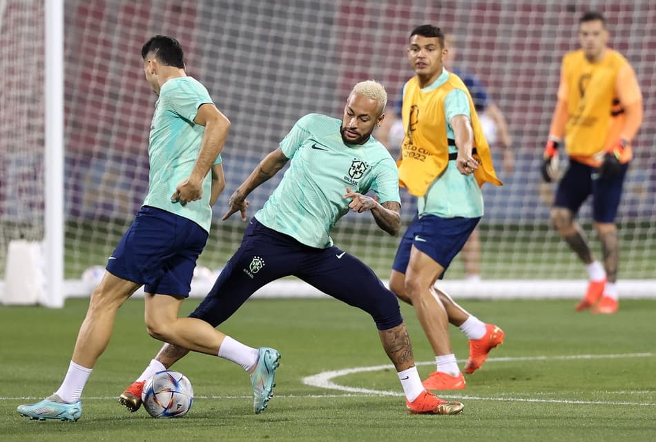 VÍDEO: Seleção Brasileira faz último treino antes de jogo com a Croácia