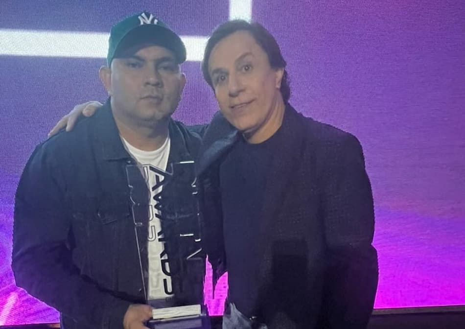 Bill Moraes e Tom Cavalcante no Digital Awards BR