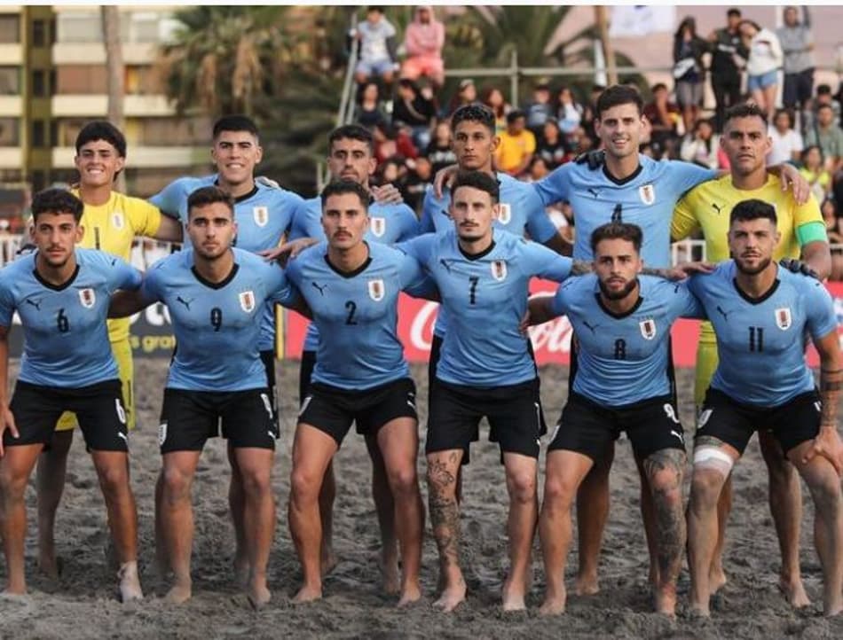 Jogo de futebol de areia termina em pancadaria entre torcida e seleção