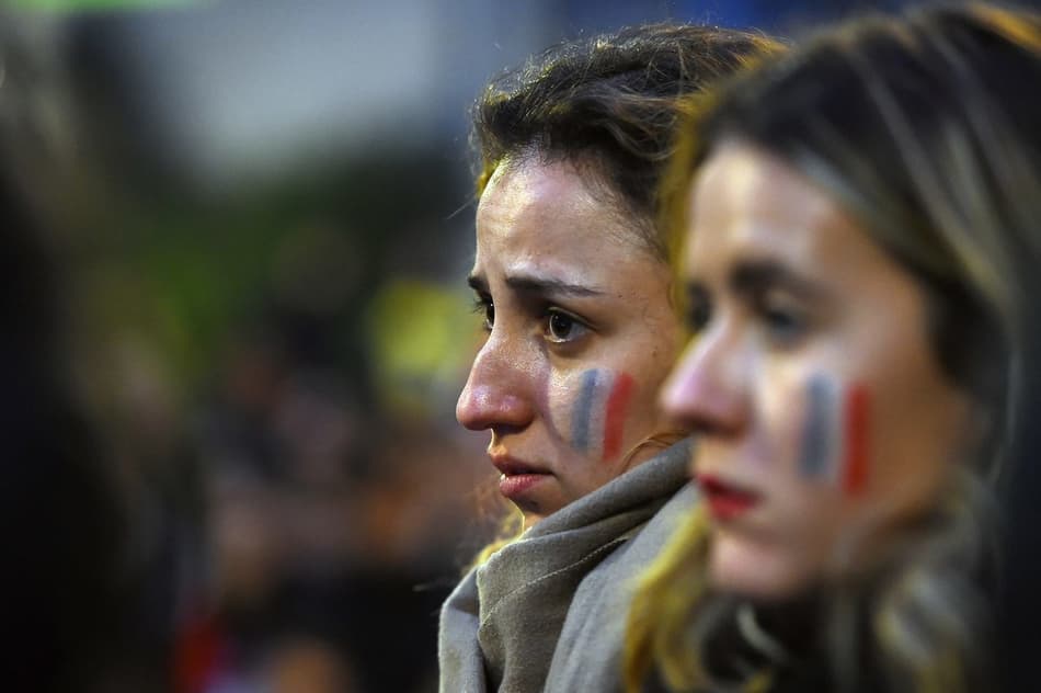 Choro e decepção: veja imagens com a tristeza francesa após derrota na final