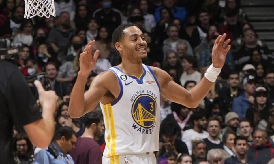 Jordan Poole quebra recorde da carreira e Warriors derrota Raptors