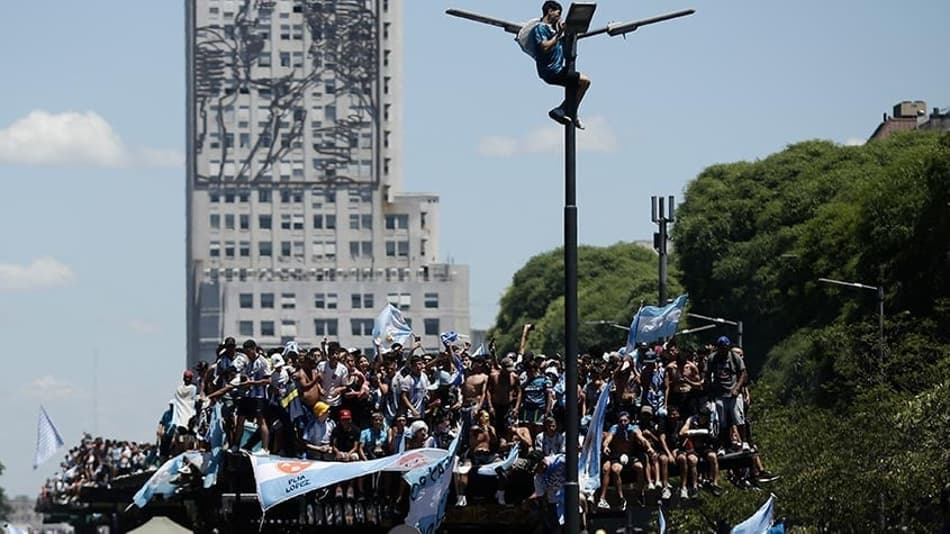 Festa na Argentina: veja como foi a comemoração dos torcedores em Buenos Aires