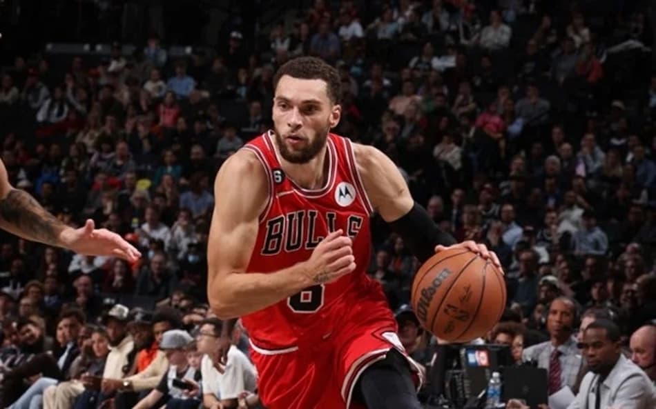 Segundo executivos, Zach LaVine quer troca para o Lakers