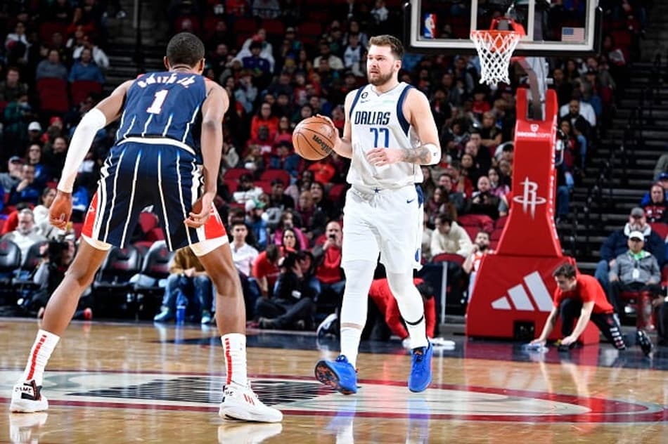 Luka Doncic faz 50 pontos e técnico exalta: “Melhor jogador do mundo”