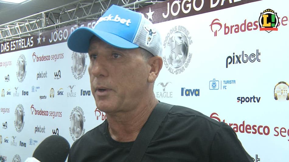 Renato Gaúcho explica negociação com Michael e é otimista sobre Luís Suárez no Grêmio: ‘Faltam alguns detalhes’