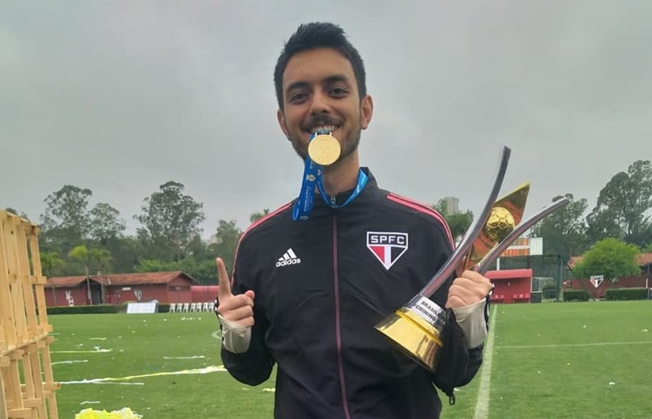 Douglas Matsumoto é o novo treinador da base feminina do São Paulo