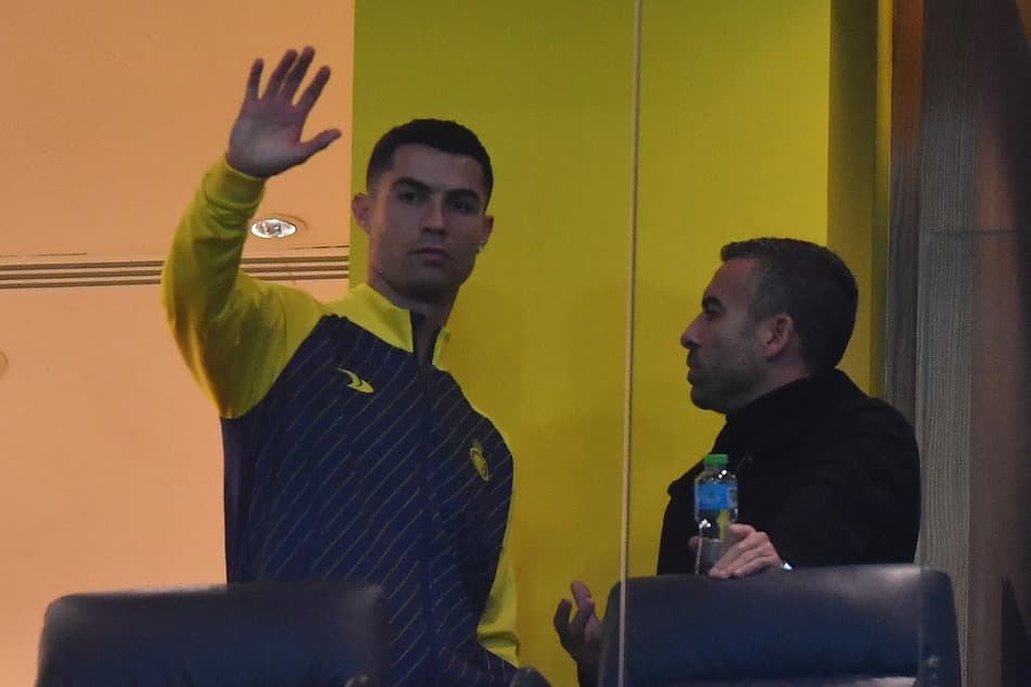Com Cristiano Ronaldo na torcida, Al-Nassr vence com dois gols de Anderson Talisca