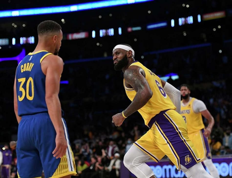Warriors e outros times estariam prontos para fazerem troca por LeBron James