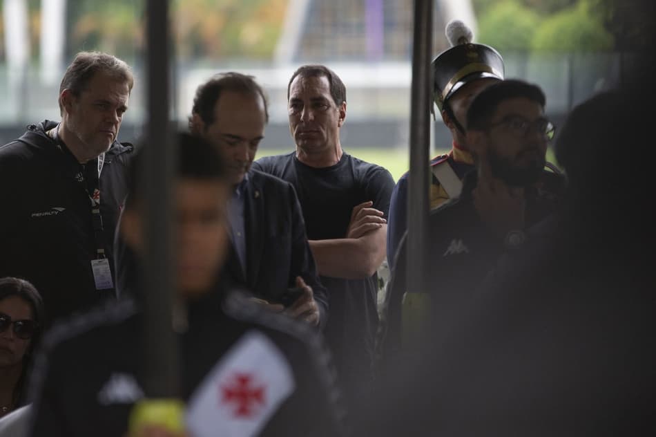 VÍDEO: Edmundo revela importância de Dinamite em seu amor ao Vasco
