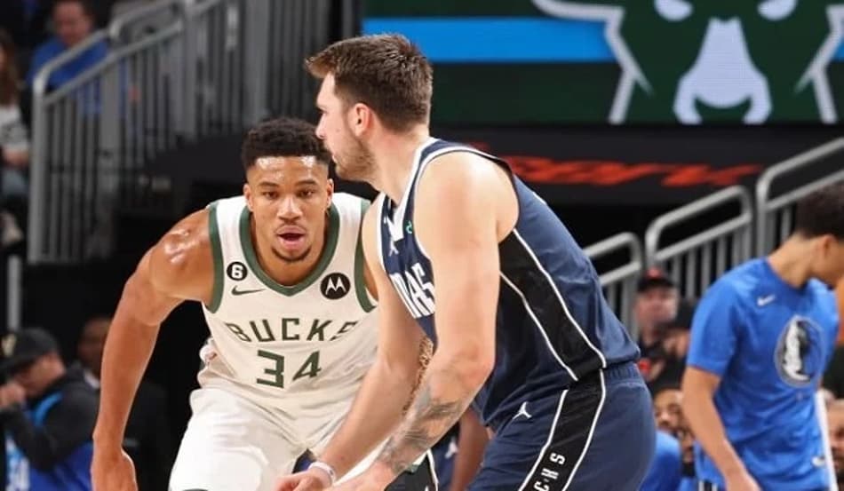 NBA elege os melhores jogadores por posição da temporada