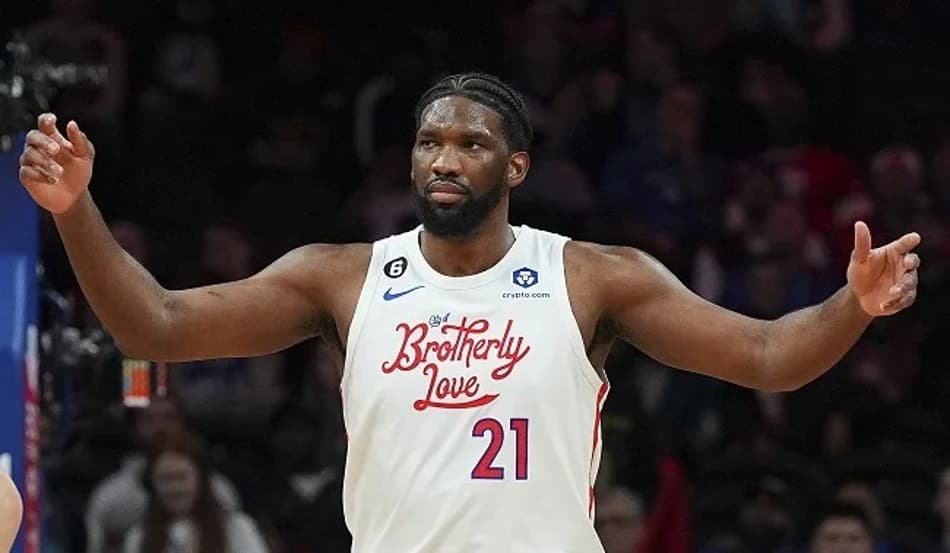 Joel Embiid ganha força na corrida ao MVP da NBA
