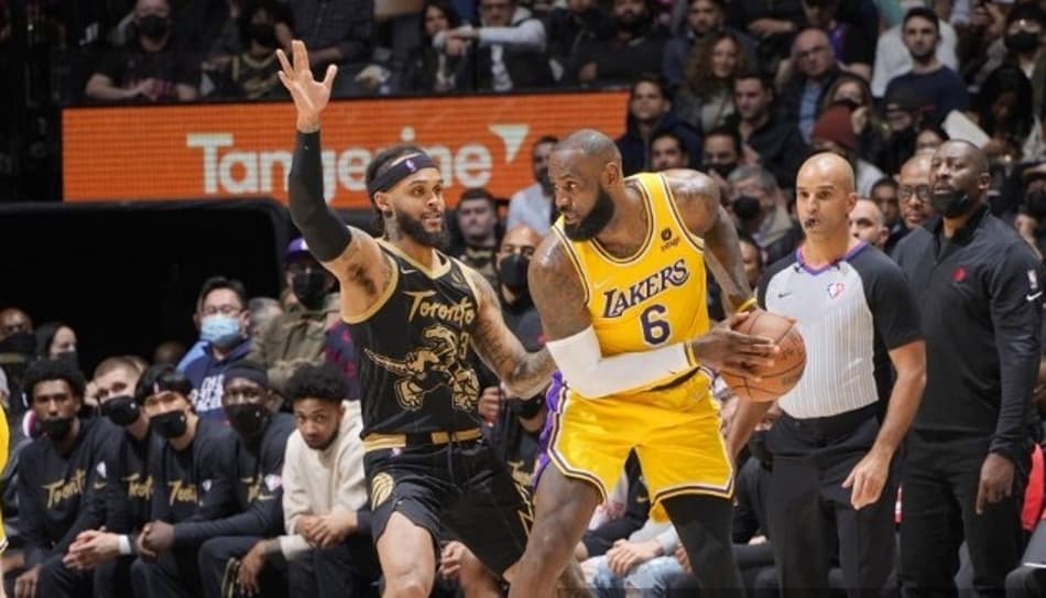 LeBron James já enfrentou sete duplas de pais e filhos na NBA