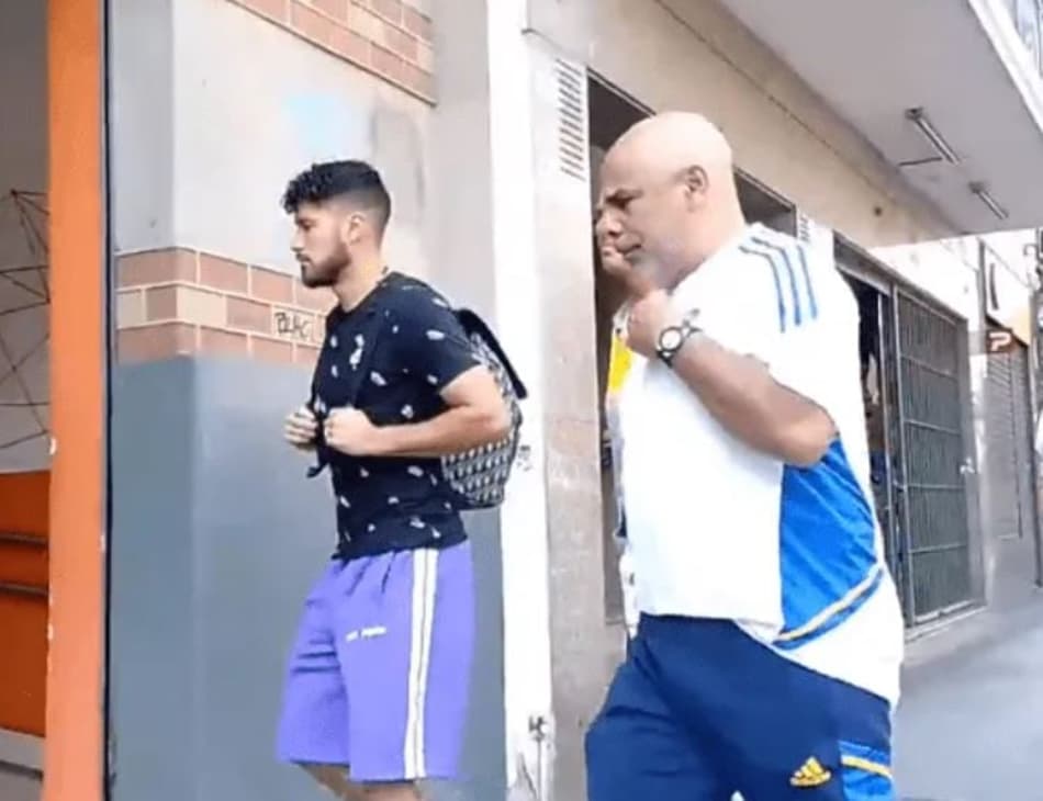 Tchau, Cruzeiro! Bruno Valdez chega ao Boca Jrs para assinar contrato