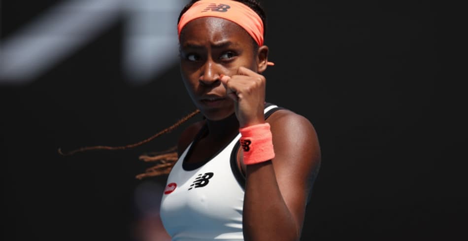 Coco Gauff em ação contra Bernarda Pera em Melbourne