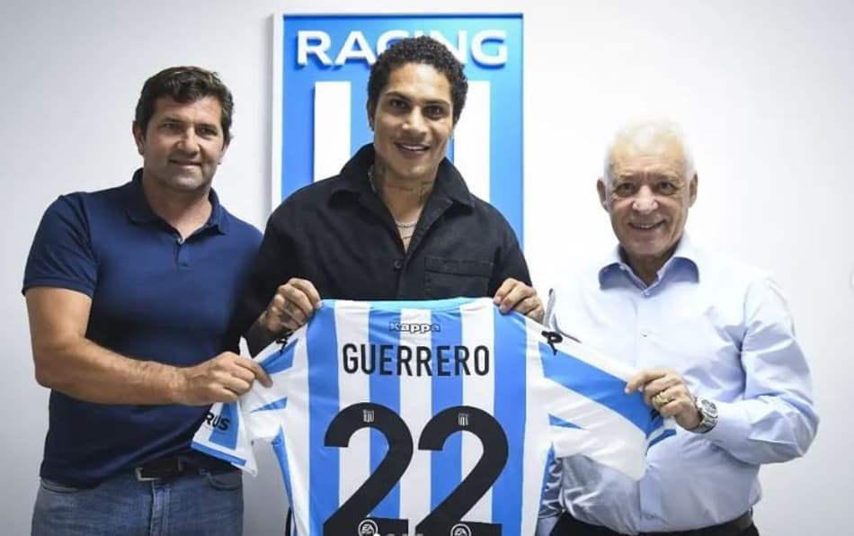 Paolo Guerrero fica perto de ter uma estreia épica no Racing; confira