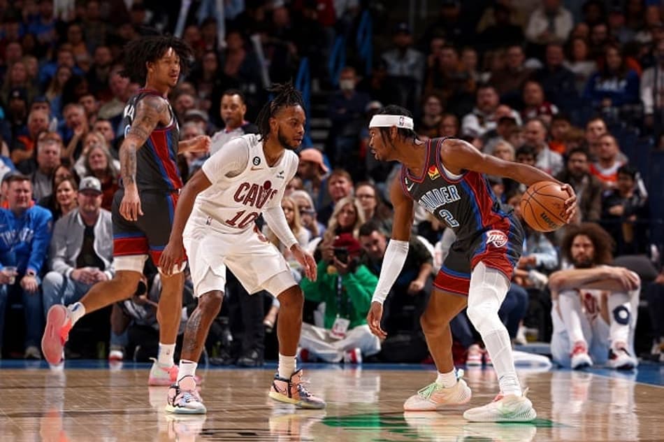 Gilgeous-Alexander brilha de novo e Thunder vence Cavaliers