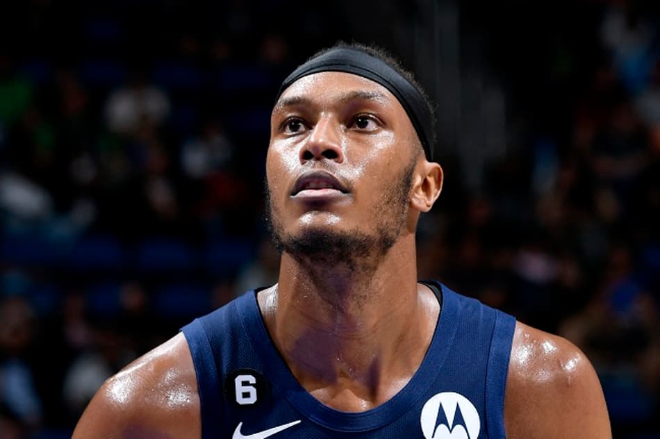 Myles Turner estende contrato com o Pacers