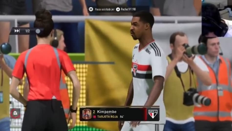 VÍDEO: Jogador do São Paulo xinga o Corinthians durante live